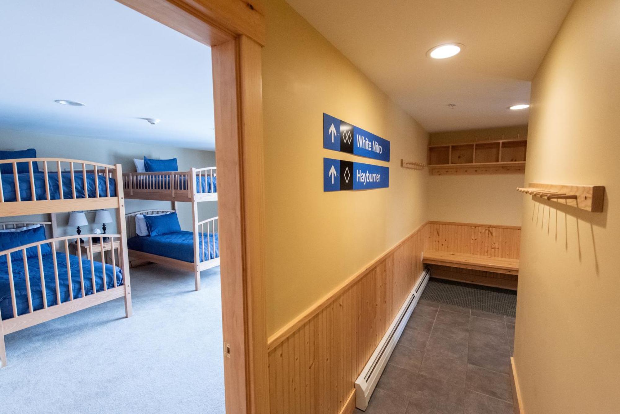 Sugarloaf Inn Carrabassett Valley Экстерьер фото